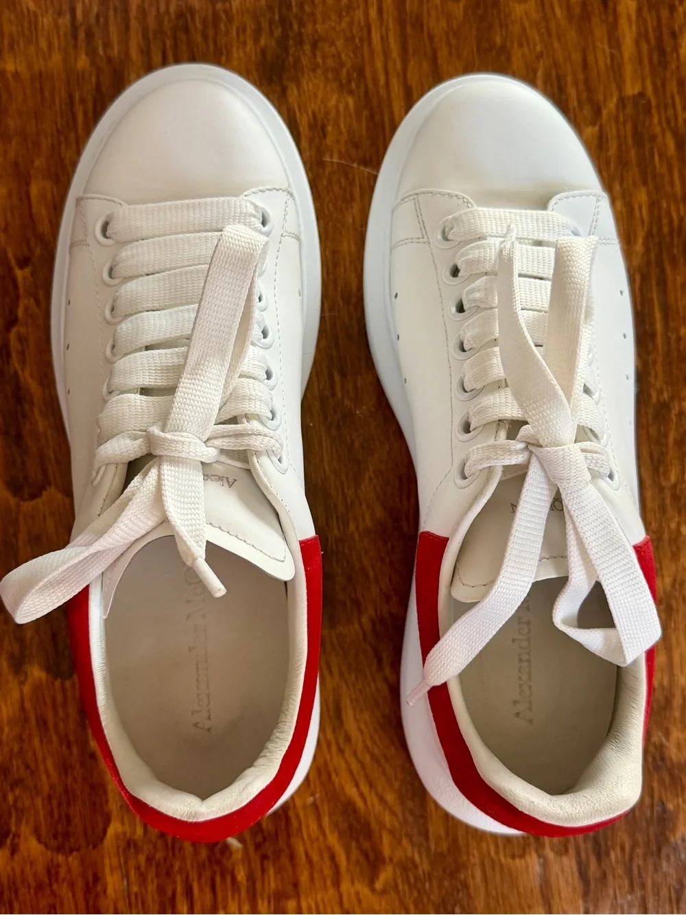 Alexander McQueen alexander mcqueen